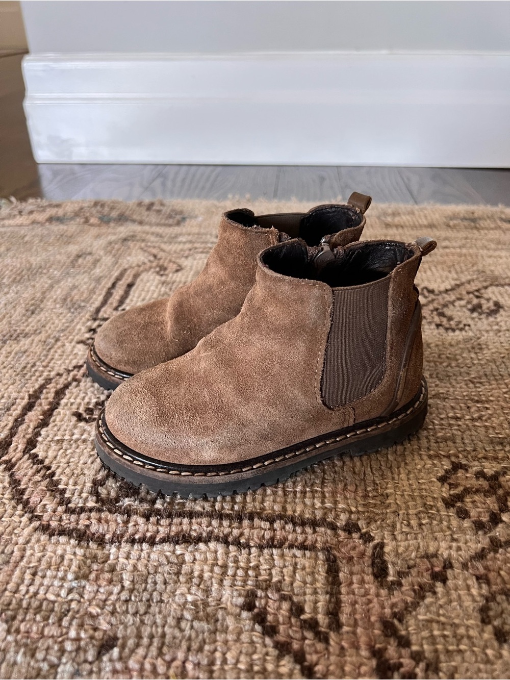 Zara Girls Brown Suede Chelsea Booties Size Eur 23